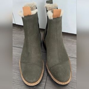 Tom‘s Fur Lined Boots - Green - Size 5